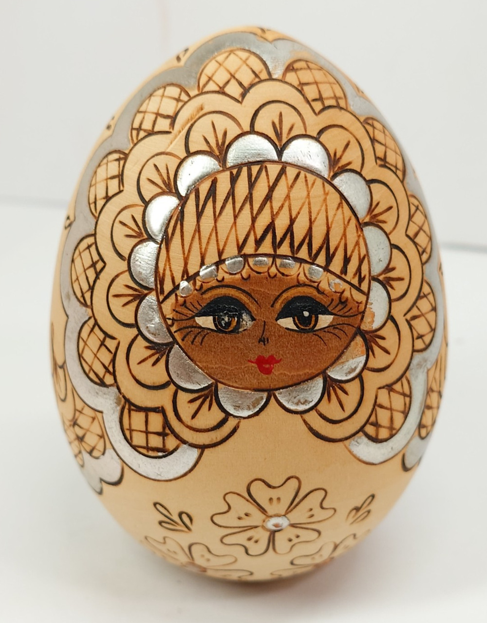 Russian Hand Painted Matryoshka Wooden Easter Egg Doll Girl 4" vtg brown silver